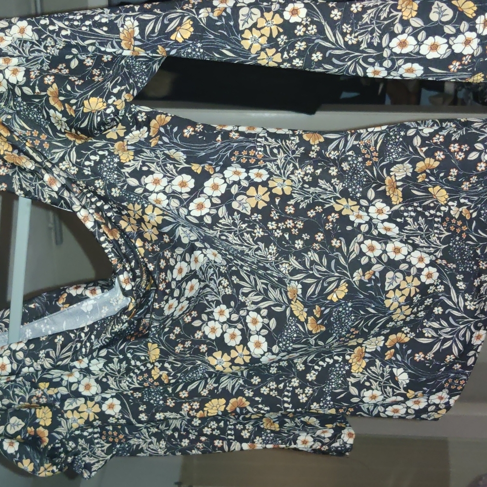 Long sleeve top